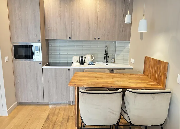 60 M2 Xx Center Of Xx 2 Bedrooms & 2 Bathrooms *